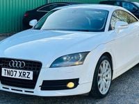 Begagnad Audi TT Performance 250 HK (183 kW) 2007 Vit Sportkupé