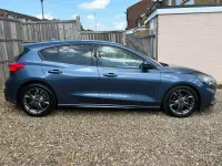 Usado Ford Focus ST-Line 150 HP (110 kW) 2019 Azul Citadino