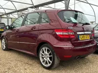 Used Mercedes B180 2010 Red MPV