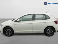 Begagnad VW Polo Life 2022 Grå Halvkombi