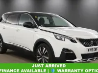 Usado Peugeot 5008 Premium 130 HP (95 kW) 2019 Branco SUV