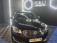 Used Vauxhall Insignia Design Edition 140 HP (102 kW) 2014 Black Hatchback