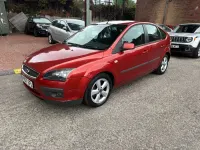 Used Ford Focus Zetec 100 HP (73 kW) 2007 Red Hatchback