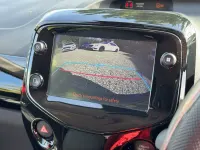Usado Toyota Aygo X-clusiv 72 CV (52 kW) 2021 Rojo Utilitario
