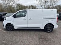 Nouă Vauxhall Vivaro S 150 CP (110 kW) 2026 Alb Monovolum