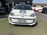 Used VW up! 75 HP (55 kW) 2015 White Hatchback