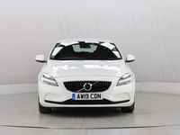 Used Volvo V40 Momentum 120 HP (88 kW) 2019 White Hatchback