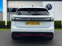 Used VW ID.7 Pro 210 kW (286 HP) 2025 White Estate