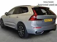 Usado Volvo XC60 Plus 250 HP (183 kW) 2025 Prateado SUV