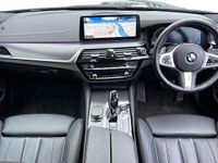 Usado BMW 520 M Sport 187 CV (137 kW) 2022 Gris Familiar