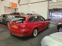 Used BMW 320 174 HP (127 kW) 2009 Red Estate