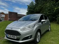 Used Ford Fiesta Titanium 100 HP (73 kW) 2015 Silver Hatchback