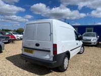 Usado Vauxhall Combo 75 HP (55 kW) 2008 Branco Monovolume