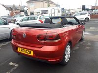Used VW Golf SE 105 HP (77 kW) 2011 Red Cabriolet