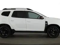 Used Dacia Duster Extreme 150 HP (110 kW) 2022 White SUV