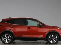 Used Nissan Qashqai N-Connecta 190 HP (139 kW) 2023 Red SUV