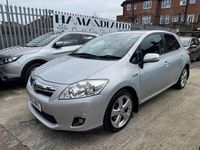 Used Toyota Auris Hybrid 136 HP (100 kW) 2011 Silver Hatchback