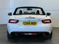 Używany Fiat 124 Spider Lusso Plus 140 KM (102 kW) 2016 Biały Kabriolet
