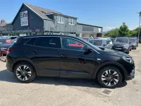 Second-hand Vauxhall Grandland X SRi 130 CP (95 kW) 2019 Negru SUV