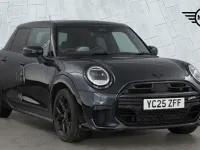 Begagnad Mini Cooper Hatch 113 kW (154 HK) 2025 Grå Halvkombi