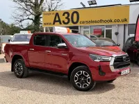 Used Toyota HiLux 201 HP (147 kW) 2023 Red Pickup