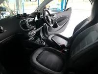 Used Smart ForTwo Coupé Premium 71 HP (52 kW) 2019 White Coupe