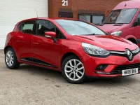 Used Renault Clio IV Dynamique 2018 Red Hatchback