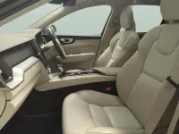 Used Volvo XC60 Momentum 190 HP (139 kW) 2019 SUV