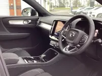 New Volvo XC40 Plus 2026 White SUV