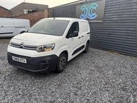 Used Citroën Berlingo 100 HP (73 kW) 2019 White MPV