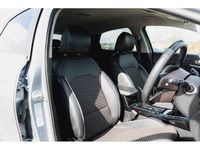 Usado Kia XCeed 158 HP (116 kW) 2022 Prateado SUV