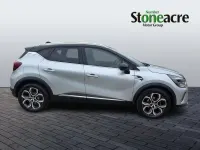 Usado Renault Captur Techno 91 HP (66 kW) 2023 Cinzento SUV