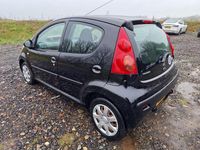 Used Peugeot 107 68 HP (50 kW) 2011 Black Hatchback