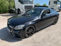 Używany Mercedes C220 AMG Line Premium 2019 Czarny Coupe
