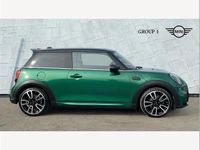 Used Mini Cooper Premium 136 HP (100 kW) 2024 Green Hatchback