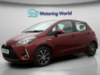 Second-hand Toyota Yaris Hybrid 100 CP (73 kW) 2019 Roșu Hatchback