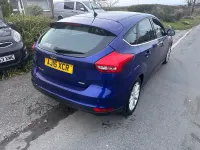 Used Ford Focus Zetec 125 HP (91 kW) 2015 Blue Hatchback