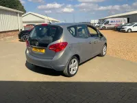 Used Vauxhall Meriva 98 HP (72 kW) 2013 Brown MPV