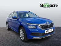 Usado Skoda Kamiq SE 110 CV (80 kW) 2021 Azul SUV