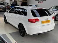 Used Audi A3 Sportback Comfort 102 HP (75 kW) 2010 White Hatchback