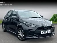Usado Toyota Yaris Hybrid 116 HP (85 kW) 2023 Preto Citadino