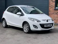 Used Mazda 2 102 HP (75 kW) 2013 White Hatchback