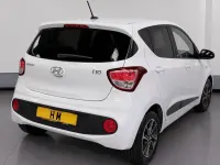 Used Hyundai i10 GO! 67 HP (49 kW) 2018 White Hatchback