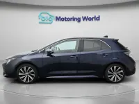 Usado Toyota Corolla Design 122 HP (89 kW) 2022 Azul Citadino