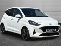 Used Hyundai i10 Premium 83 HP (61 kW) 2020 White Hatchback