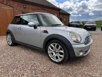 Usado Mini Cooper Hatch 2009 Prateado Citadino