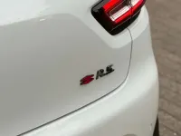 Usado Renault Clio IV 200 HP (147 kW) 2017 Branco Citadino