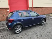 Begagnad Dacia Sandero Lauréate 90 HK (66 kW) 2017 Blå Halvkombi
