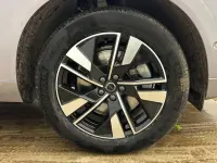 Usado Volvo XC60 Plus 247 HP (181 kW) 2025 Prateado SUV