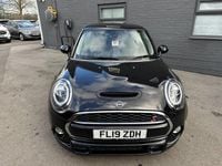 Used Mini Cooper S Classic 192 HP (141 kW) 2019 Black Hatchback